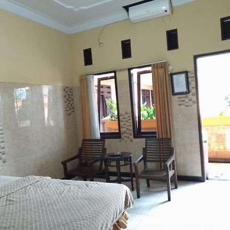 Hotel Tirto Malang Bagian luar foto