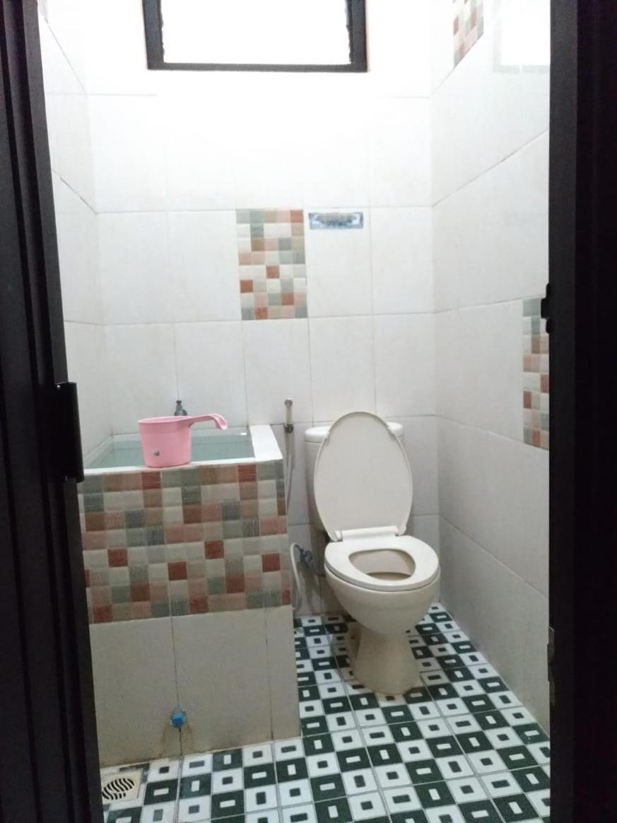 Hotel Tirto Malang Bagian luar foto